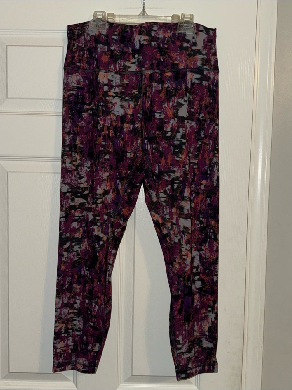 lululemon athletica Purple & Black Abstract Print Leggings